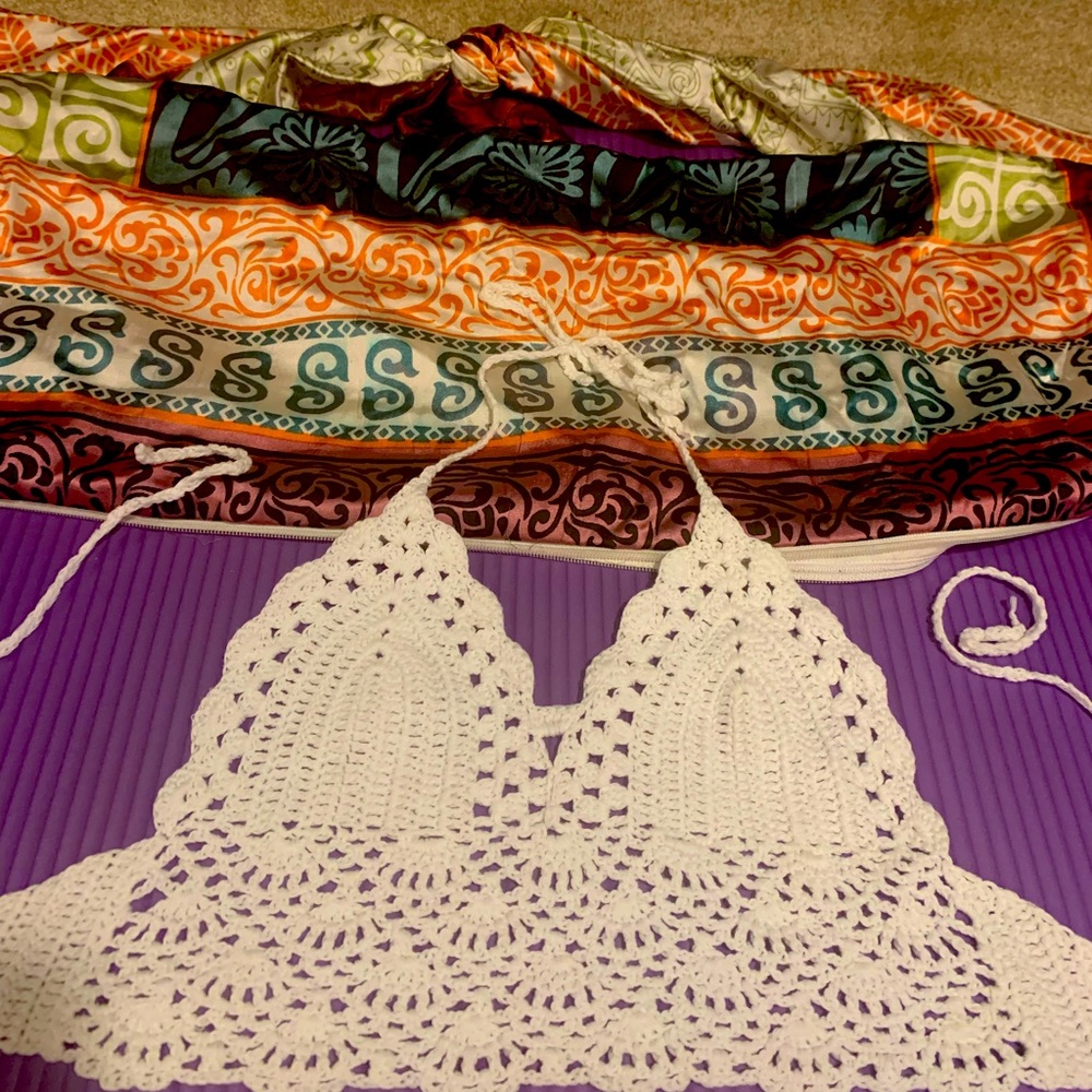 NWOT💜 Bright white crocheted bra-let